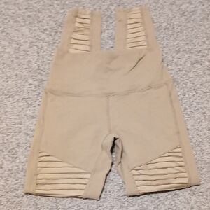 Alo Womens Yoga Pants